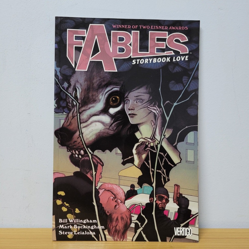 Fables Volume 3 Storybook Love Vertigo DC TPB Bill Willingham Mark Buckingham
